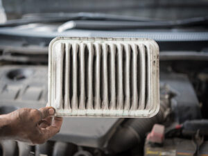 How to Replace a Toyota Air Filter